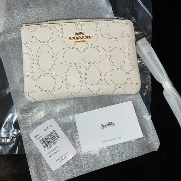 NEW! COACH Leather Perforated Signature Wristlet, Color: Chalk, NWT, GORGEOUS!! - Picture 4 of 8